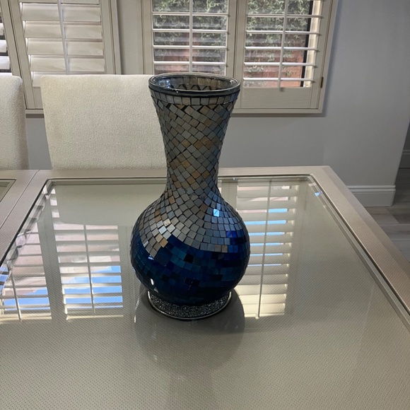 Glittering Mirrored Mosaic Vase - Picture 5 of 5
